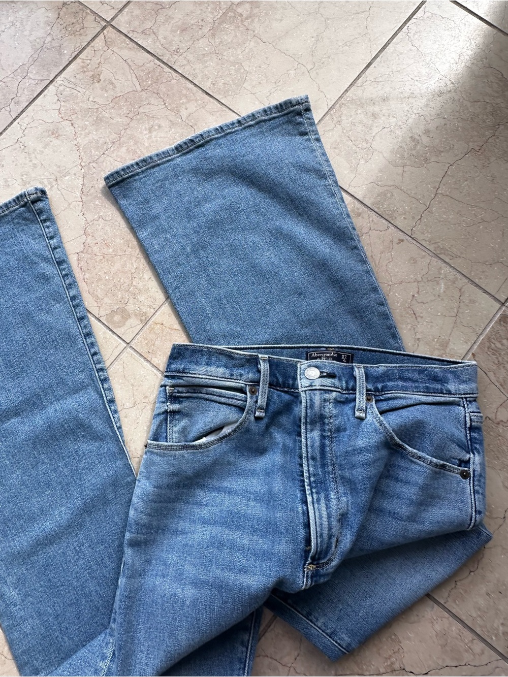Abercrombie & Fitch Light Blue Flare Jeans - Picture 3 of 3